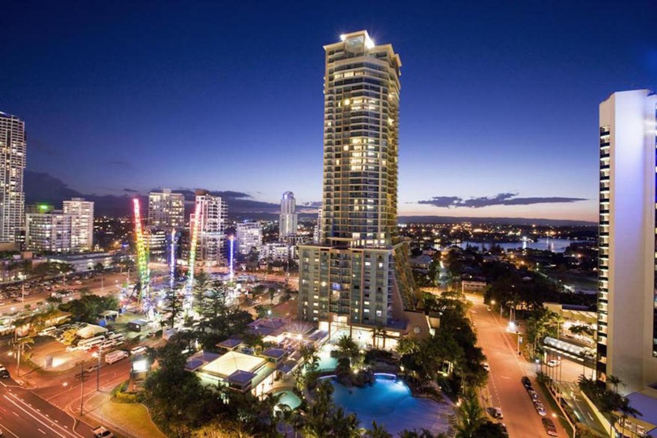 Holiday Holiday Crown Towers غولد كوست المظهر الخارجي الصورة